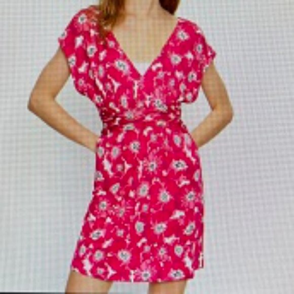 NWT LOFT Beach Cover up. Size SX. Elastic band on waist. Print. - Picture 2 of 8